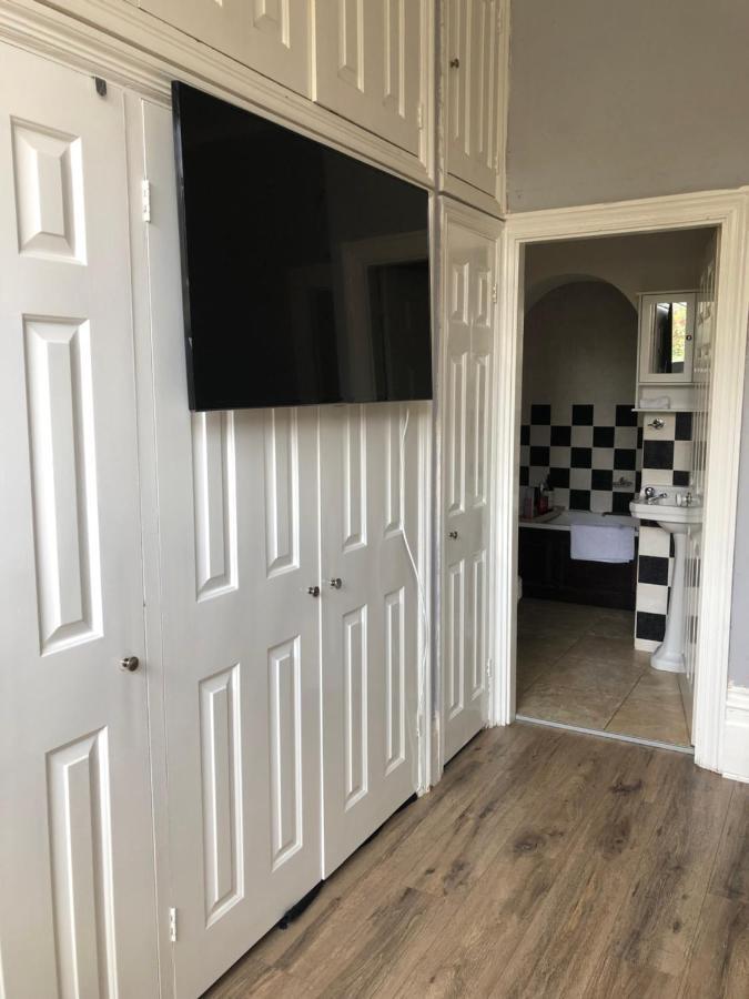 Canterbury Accommodations With Free Car Park Onsite And High Speed Wifi Luaran gambar