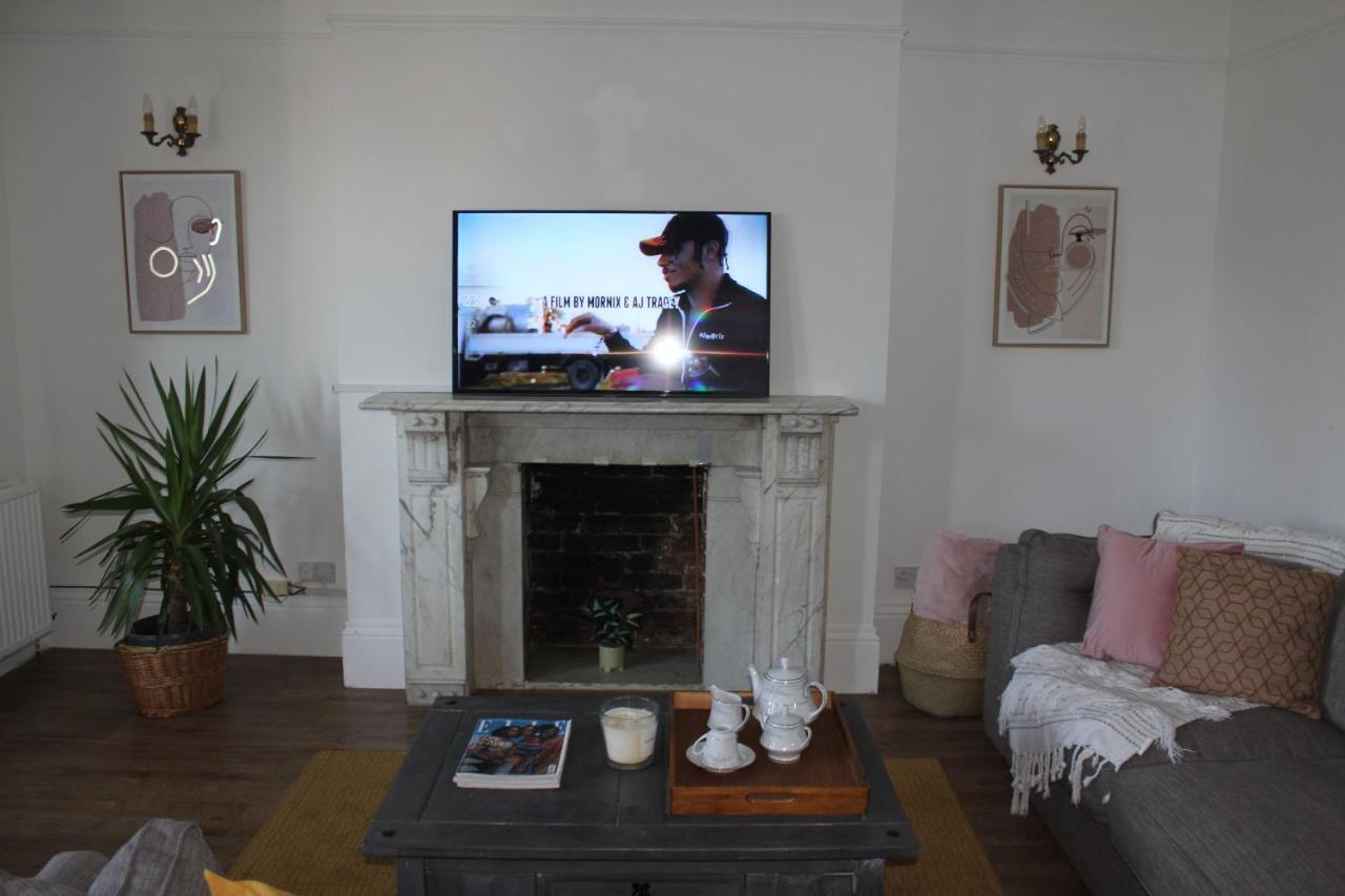 Canterbury Accommodations With Free Car Park Onsite And High Speed Wifi Luaran gambar