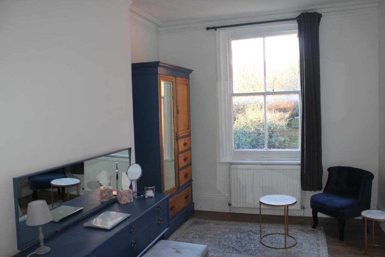 Canterbury Accommodations With Free Car Park Onsite And High Speed Wifi Luaran gambar