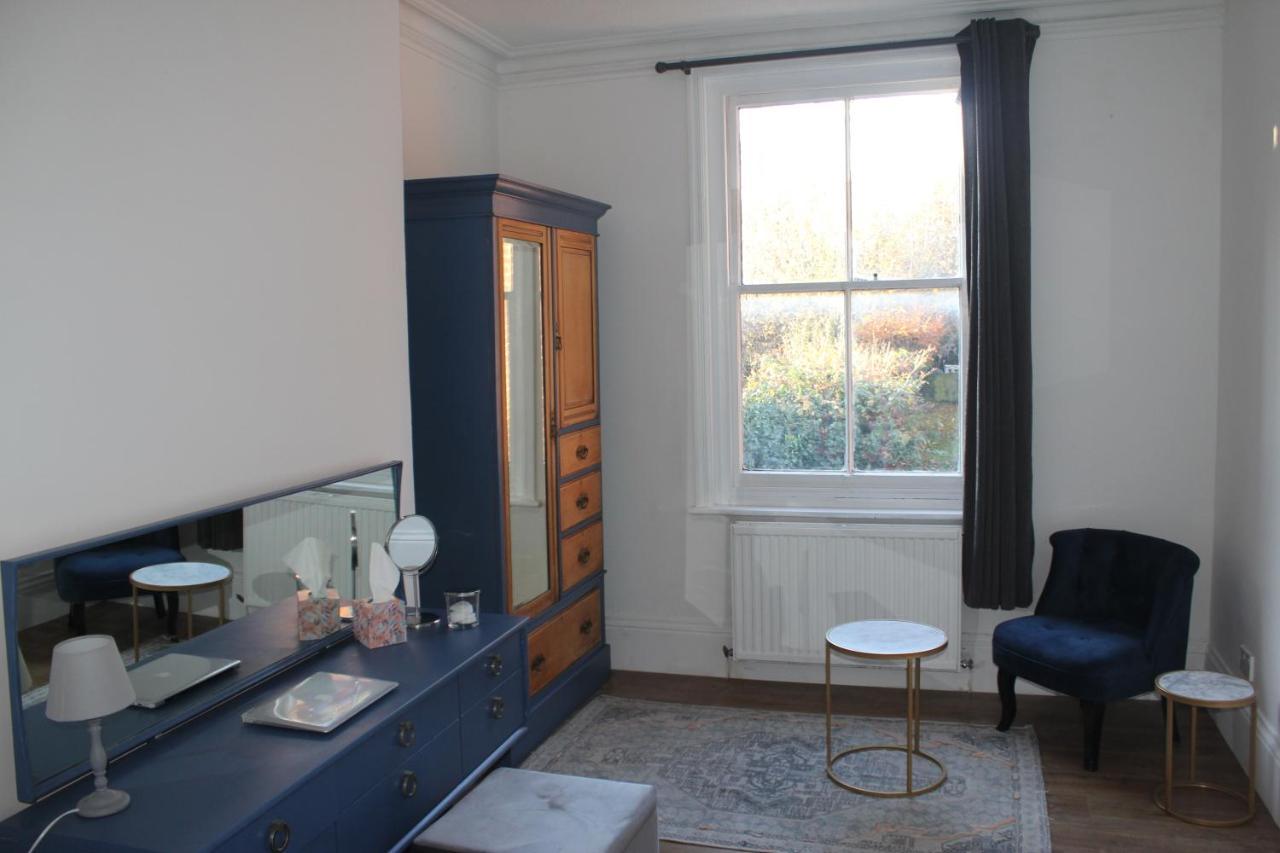 Canterbury Accommodations With Free Car Park Onsite And High Speed Wifi Luaran gambar