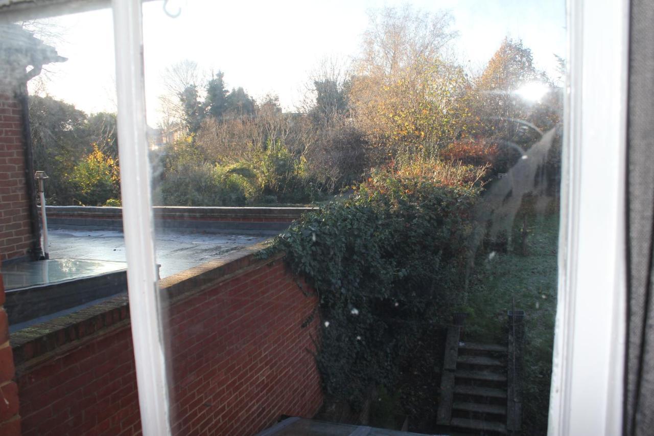 Canterbury Accommodations With Free Car Park Onsite And High Speed Wifi Luaran gambar